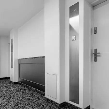 Space In Old Town Apartamento